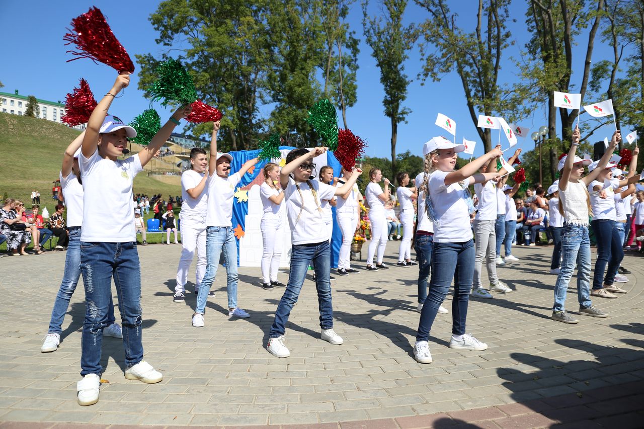 Детский праздник «Твори, выдумывай и думай» прошёл в День знаний в Могилёве