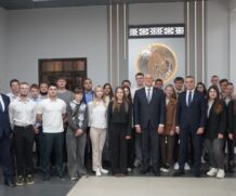 «От вас зависит красота и благоустройство города,» — так определил роль молодых специалистов жилищно-коммунальной сферы мэр Могилева Сергей Чертков