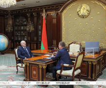 Лукашенко: профсоюзы должны быть мощной базой для поддержания стабильности в белорусском обществе