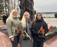 Церемония перезахоронения останков 398 убитых фашистами мирных граждан